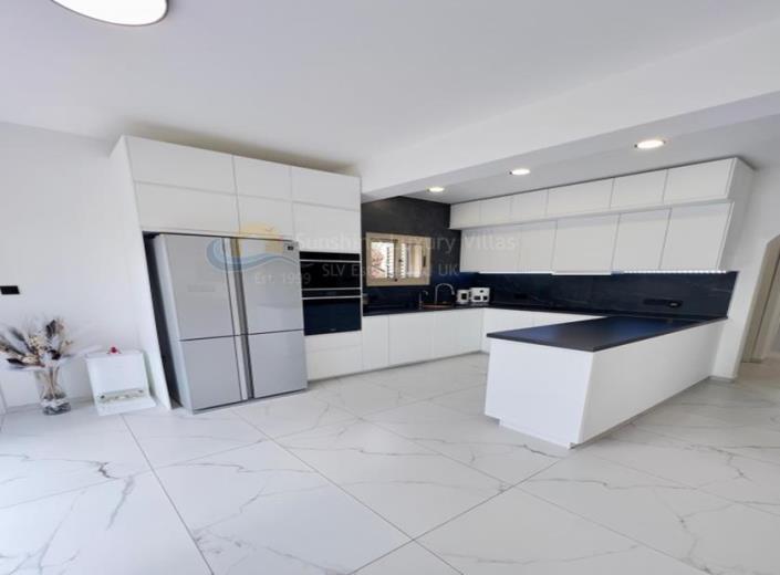 Image No.11-3 Bed Villa for sale