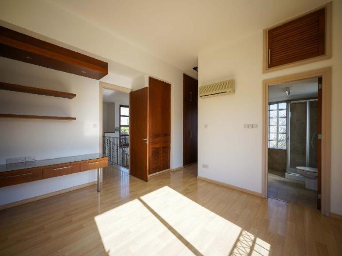 Image No.22-Villa de 5 chambres à vendre à Nicosie