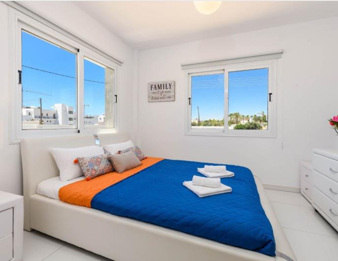 Image No.7-3 Bed Villa for sale