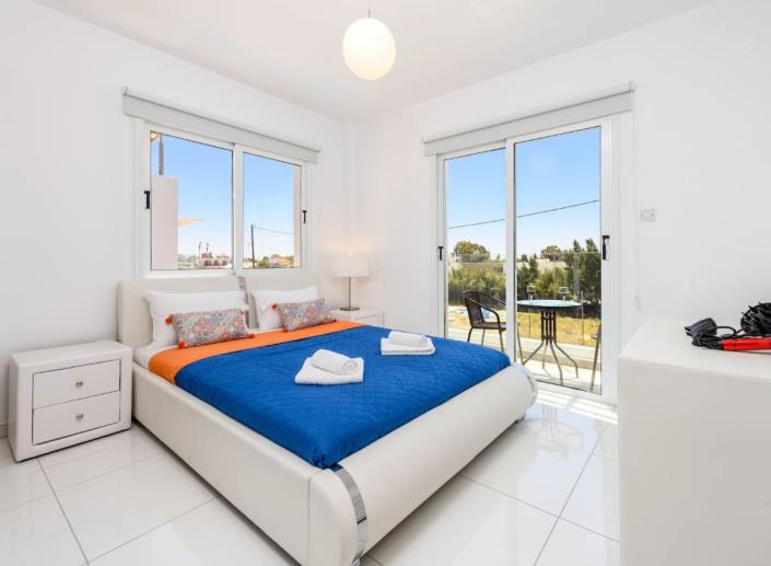 Image No.9-3 Bed Villa for sale