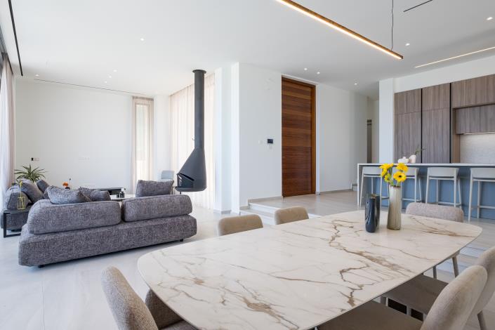 Image No.7-5 Bed Mansion for sale