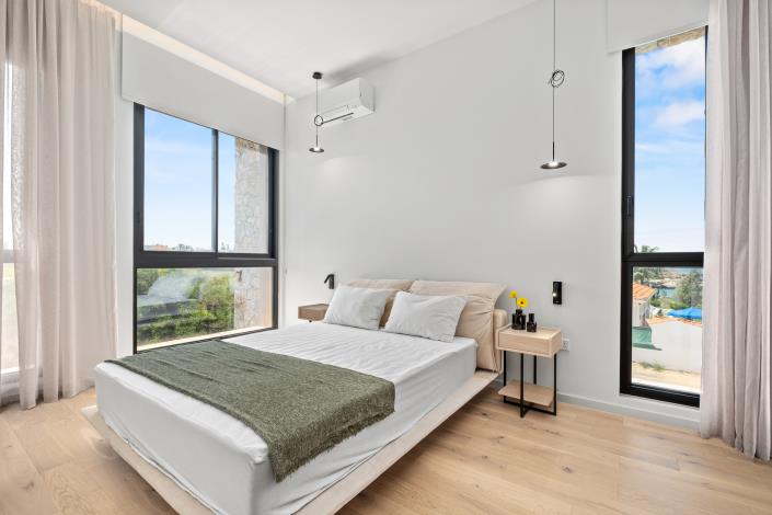 Image No.17-5 Bed Mansion for sale