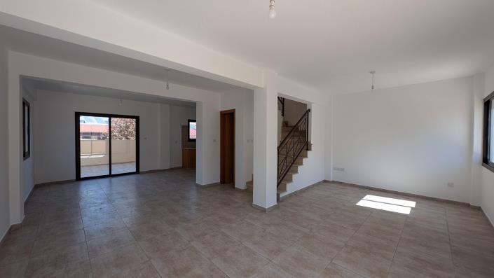 Image No.4-Maison de ville de 4 chambres à vendre à Meneou