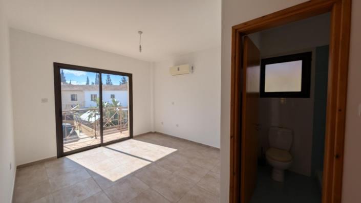 Image No.13-Maison de ville de 4 chambres à vendre à Meneou