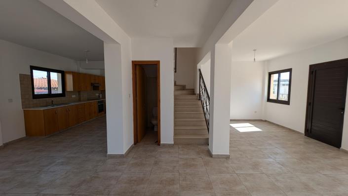 Image No.20-Maison de ville de 4 chambres à vendre à Meneou