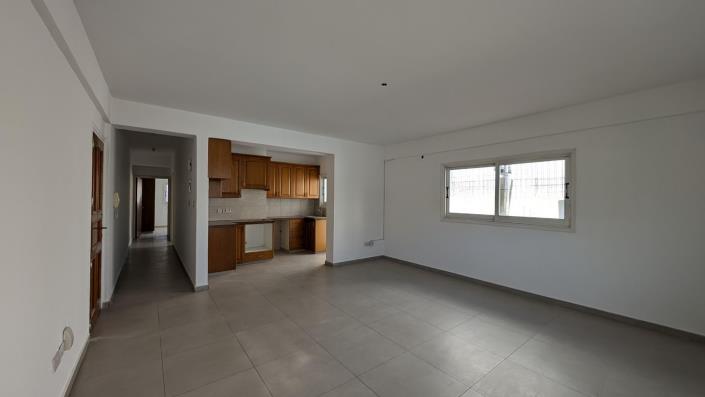 Image No.7-Commercial à vendre à Lakatamia