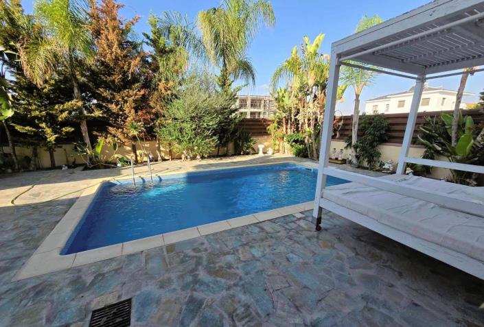 Image No.8-4 Bed Villa for sale