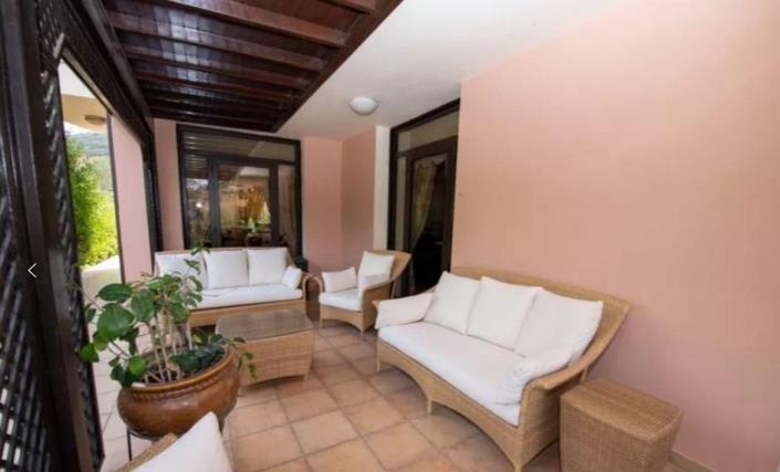 Image No.29-Villa de 5 chambres à vendre à Larnaca