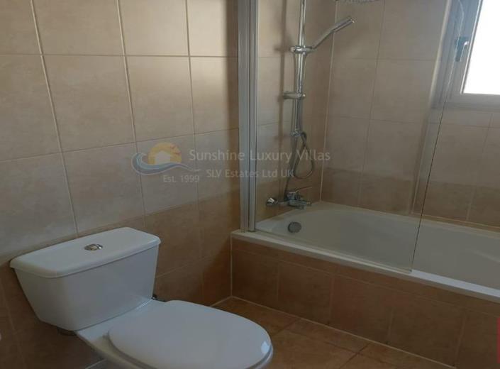 Image No.9-Appartement de 2 chambres à vendre à Larnaca