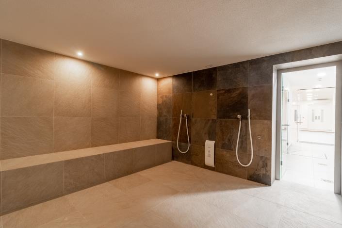 Image No.10-4 Bed Apartment for sale