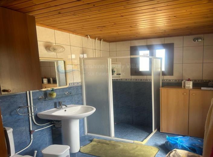 Image No.13-3 Bed Villa / Detached for sale