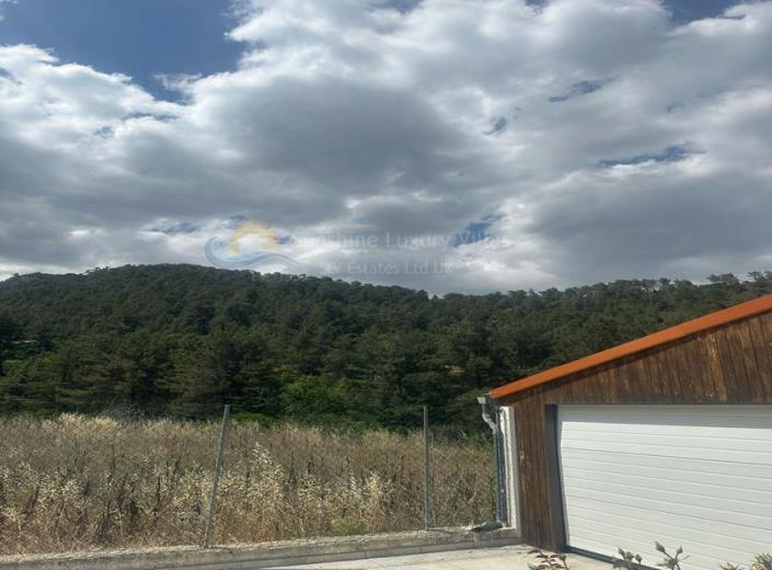 Image No.32-3 Bed Villa / Detached for sale