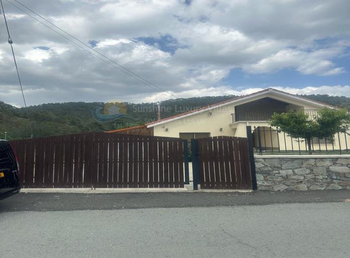 Image No.34-3 Bed Villa / Detached for sale