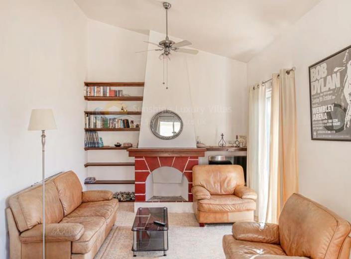 Image No.3-2 Bed Villa for sale