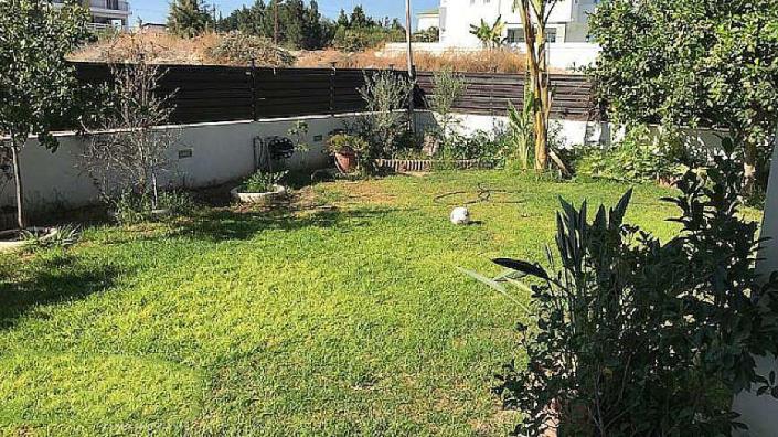 Image No.8-Villa de 4 chambres à vendre à Aradippou