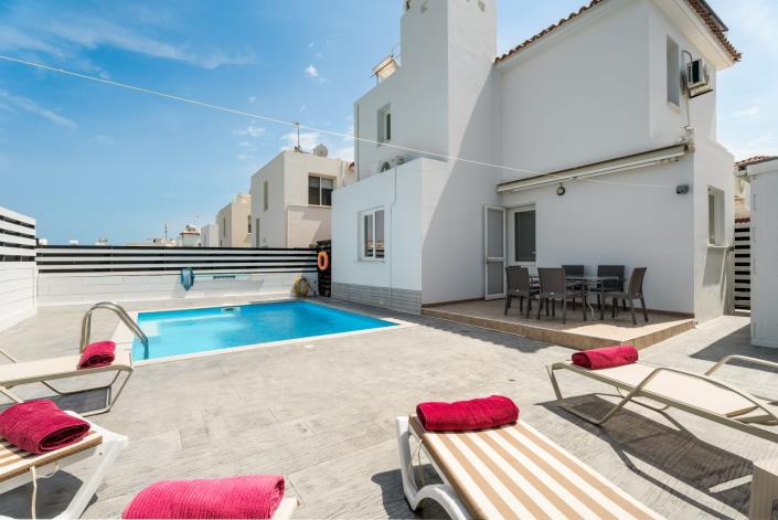 Image No.15-3 Bed Villa for sale