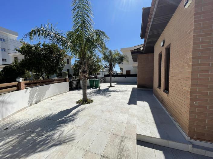 Image No.1-Villa de 3 chambres à vendre à Larnaca