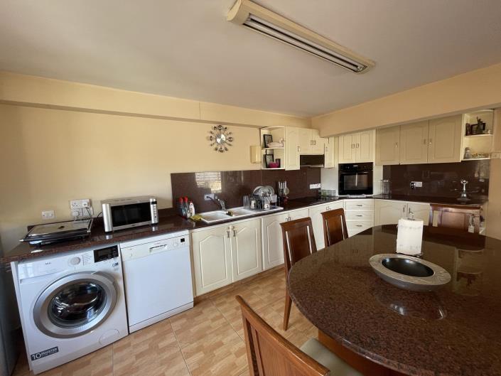 Image No.11-4 Bed Villa for sale