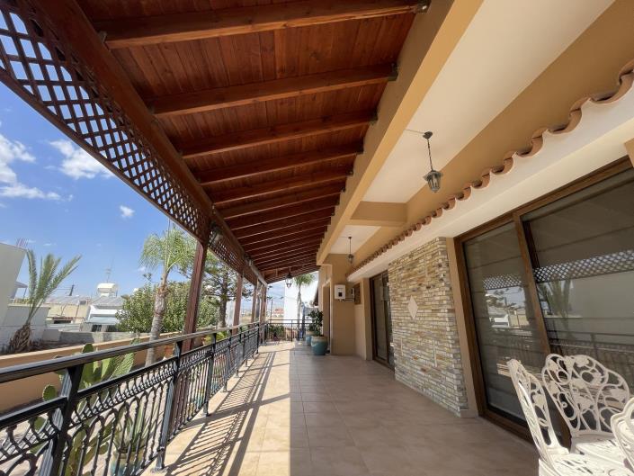 Image No.12-4 Bed Villa for sale