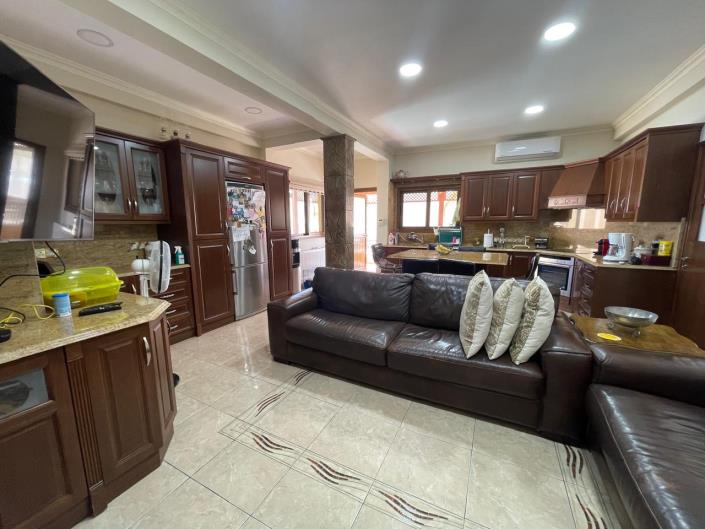 Image No.17-4 Bed Villa for sale