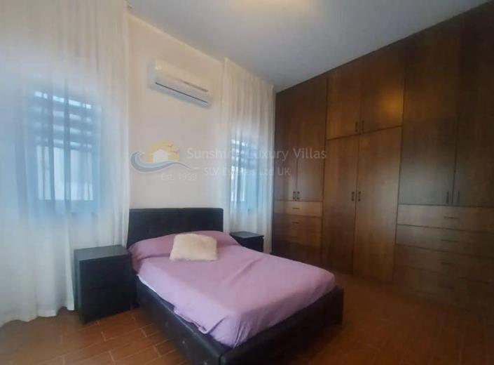 Image No.10-5 Bed Villa for sale