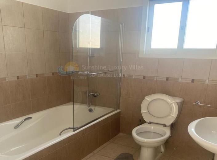 Image No.9-3 Bed Villa for sale