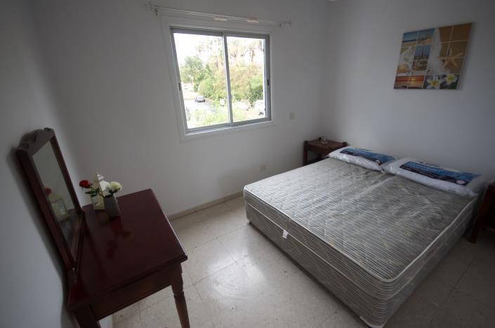 Image No.9-2 Bed Townhouse for sale