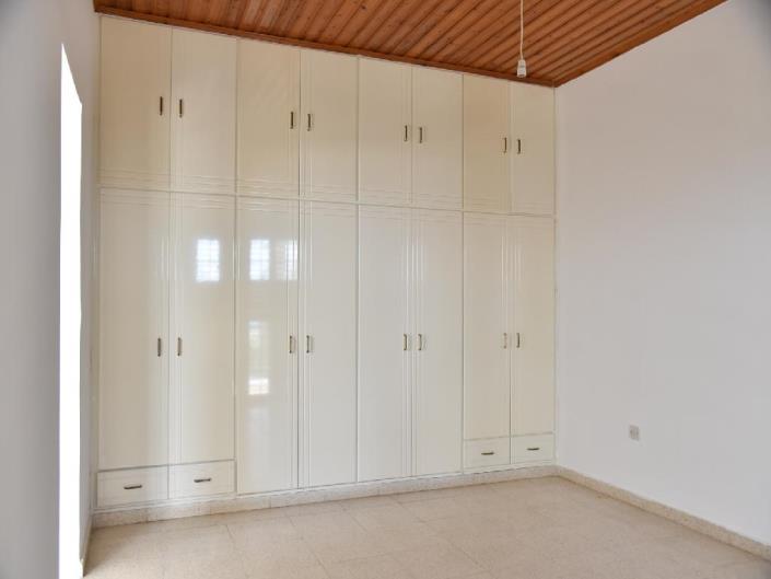 Image No.8-5 Bed Villa for sale