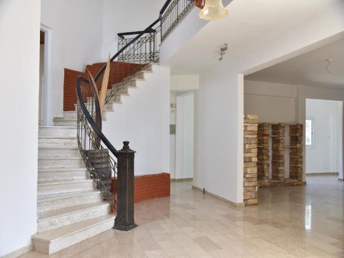 Image No.9-5 Bed Villa for sale