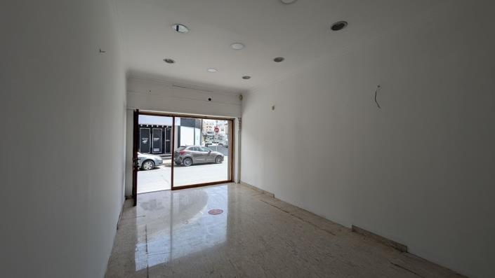 Image No.6-Commercial à vendre à Larnaca