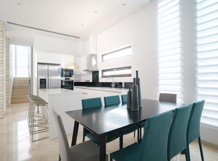 Image No.3-Villa de 5 chambres à vendre à Agios Georgios