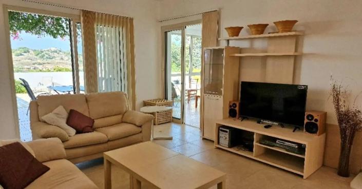 Image No.12-2 Bed Villa for sale