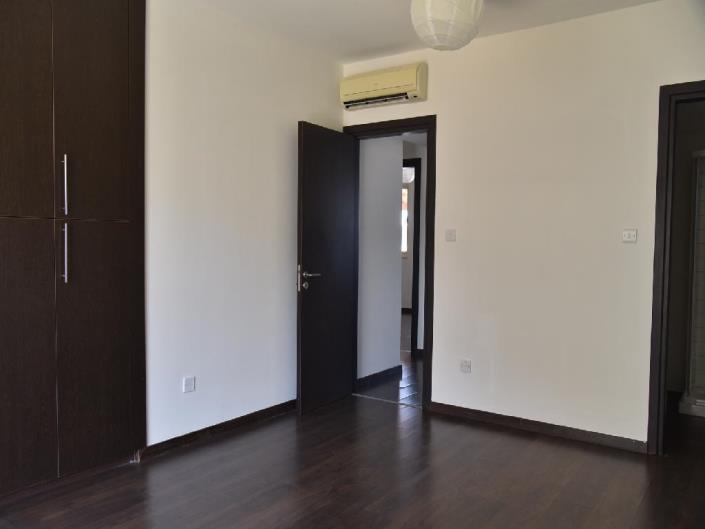 Image No.12-3 Bed Villa for sale