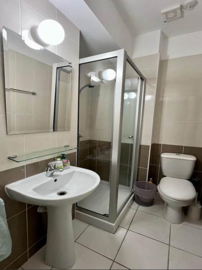 Image No.10-2 Bed Apartment for sale