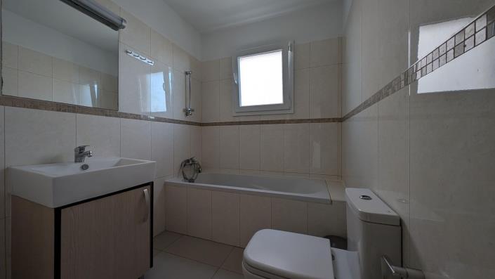 Image No.15-3 Bed Apartment for sale