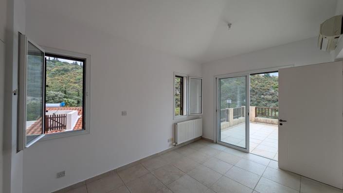 Image No.14-3 Bed Villa for sale