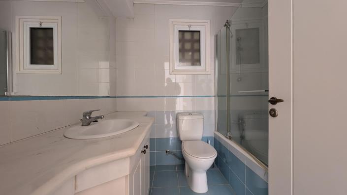 Image No.15-3 Bed Villa for sale