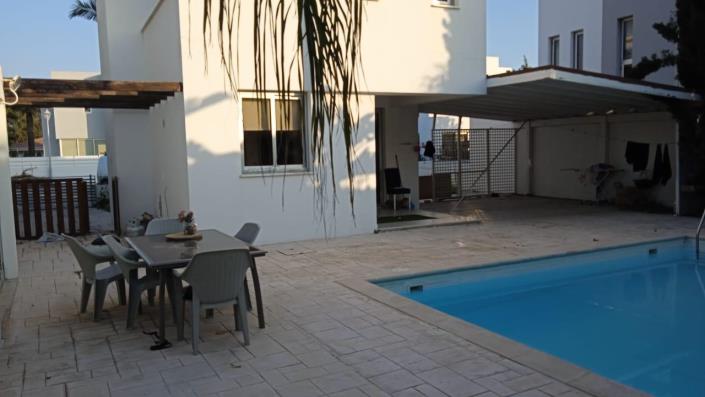 Image No.2-2 Bed Villa for sale