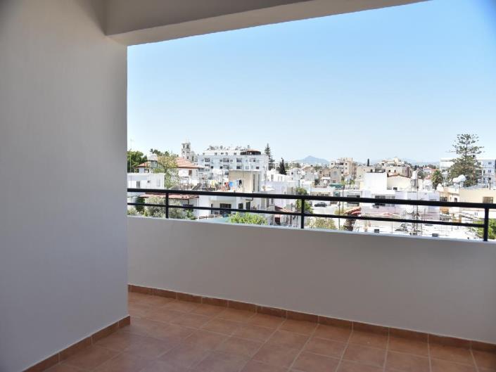 Image No.10-3 Bed Apartment for sale