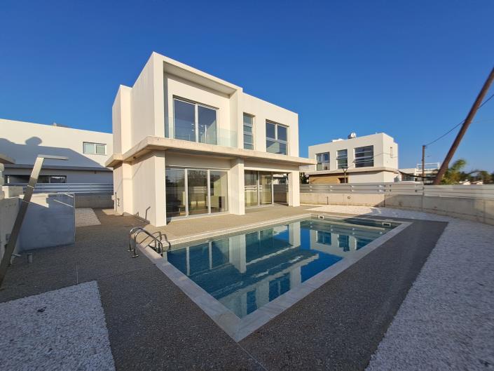 Image No.1-3 Bed Villa for sale