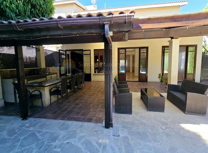 Image No.8-8 Bed Villa for sale