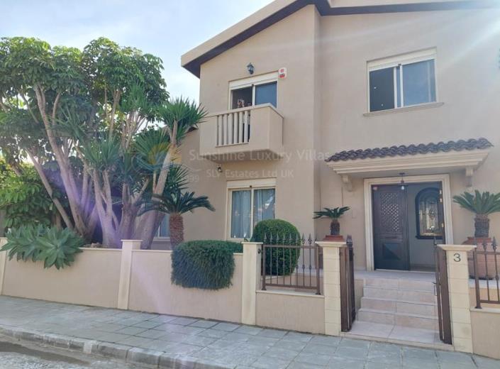 Image No.9-8 Bed Villa for sale