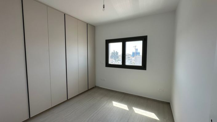 Image No.9-3 Bed Apartment for sale