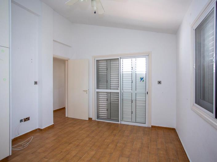 Image No.15-2 Bed Villa for sale