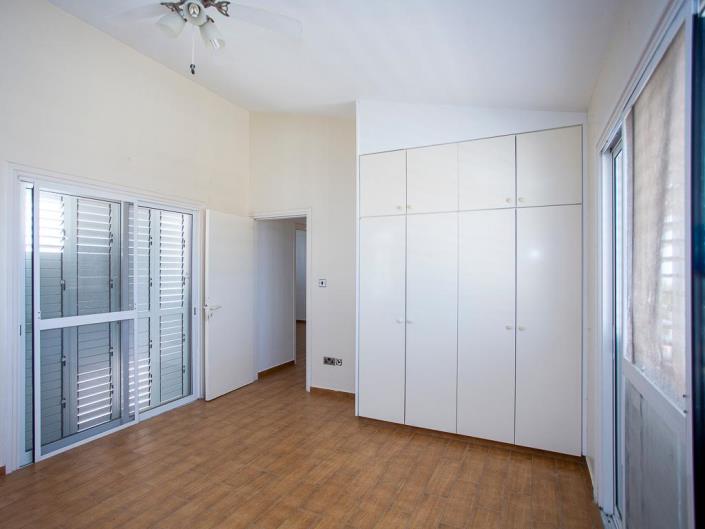 Image No.19-2 Bed Villa for sale