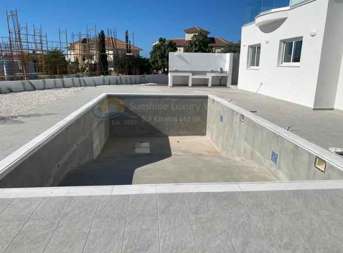 Image No.36-4 Bed Apartment for sale