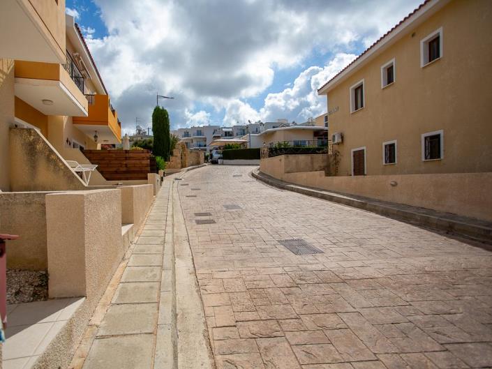 Image No.2-2 Bed Townhouse for sale