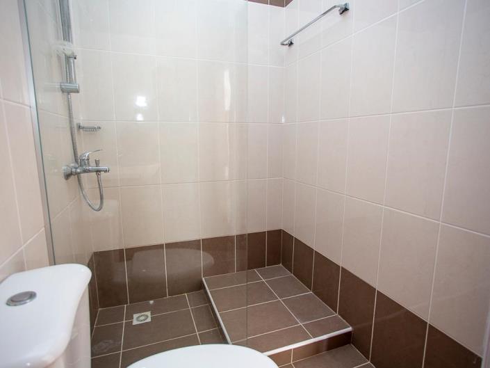 Image No.8-2 Bed Townhouse for sale