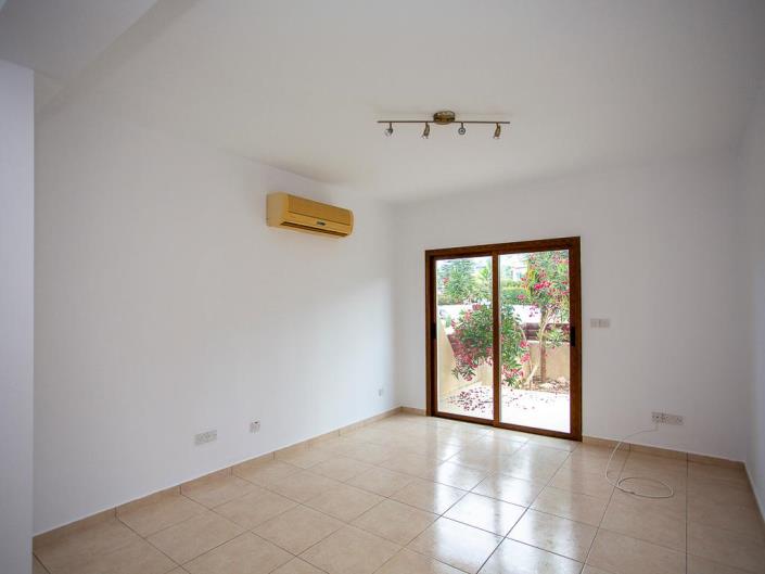 Image No.10-2 Bed Townhouse for sale