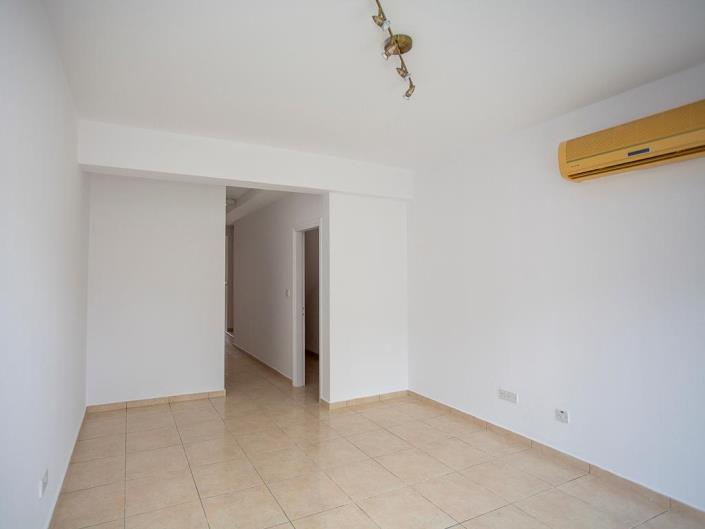 Image No.11-2 Bed Townhouse for sale